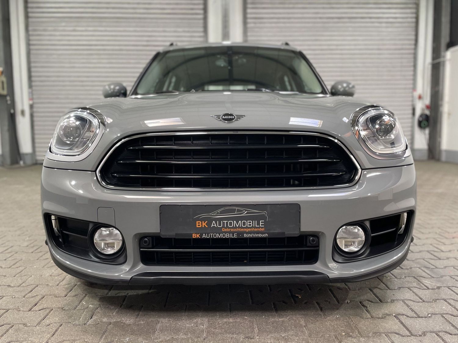 Fahrzeugabbildung MINI Cooper Countryman #LED#Keyless#Ambiente#SHZ#PDC