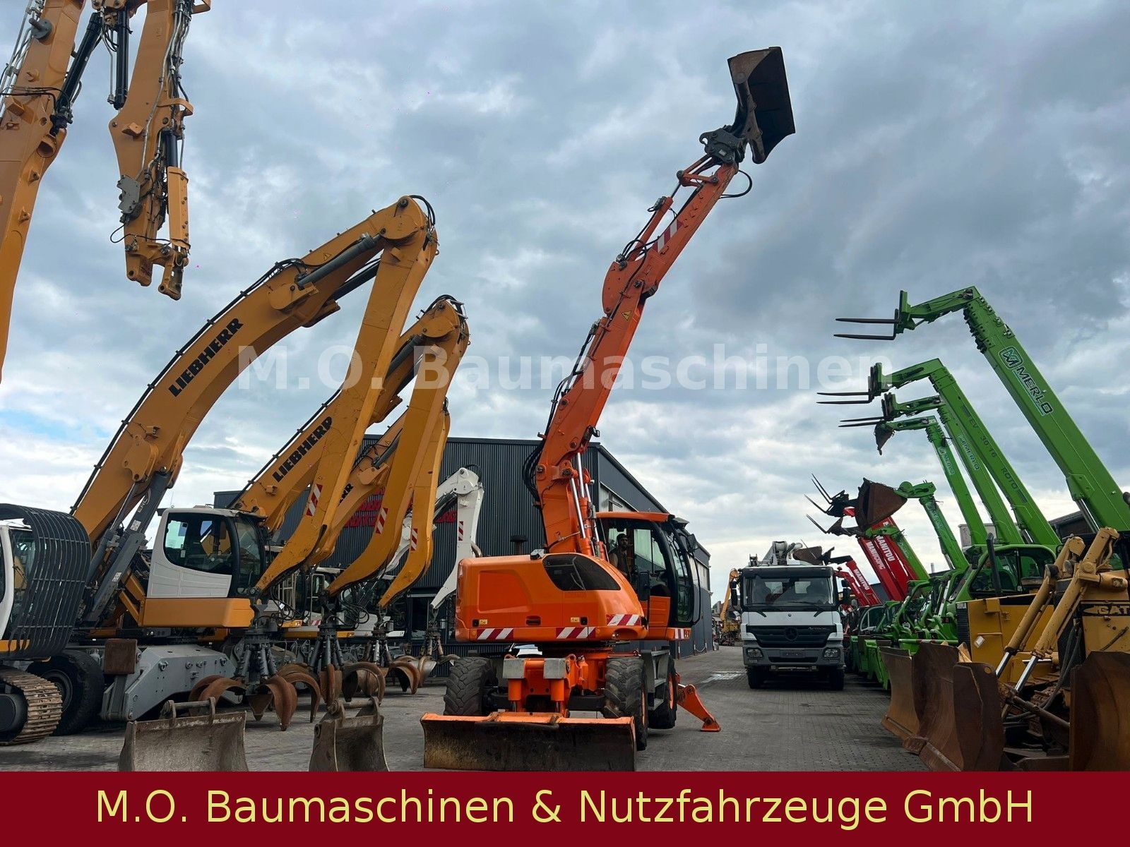 Fahrzeugabbildung Liebherr A914 COMPACT LITRONIC 14T