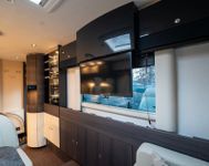 Concorde Carver 890 RRL -Lithium -Hydr. Stützen (12/31)