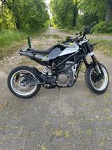 Husqvarna Svartpilen 401 - HUSQVARNA SVARTPILEN