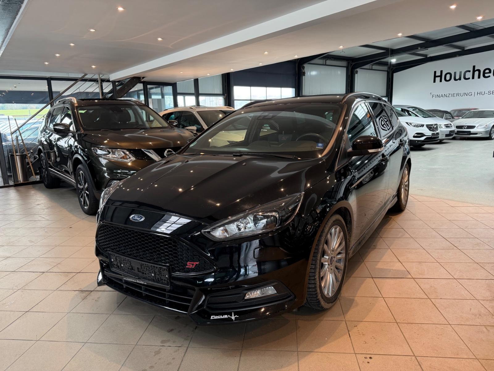 Ford Focus Turnier ST, Recaro Sitze, 250 PS