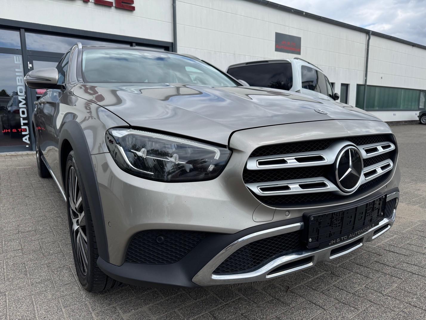 Mercedes-Benz E 220 d 4Matic All-Terrain/Avantg/Panorama/Distr