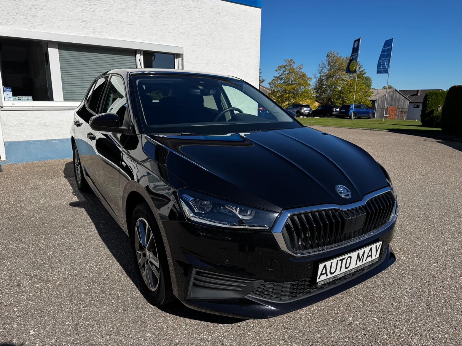 Skoda Fabia Tour - DSG - LED - NAVI - SHZ - Carplay