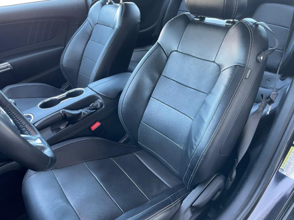 Fahrzeugabbildung Ford Mustang 2.3 Leder Kamera Klima Sitze MY18