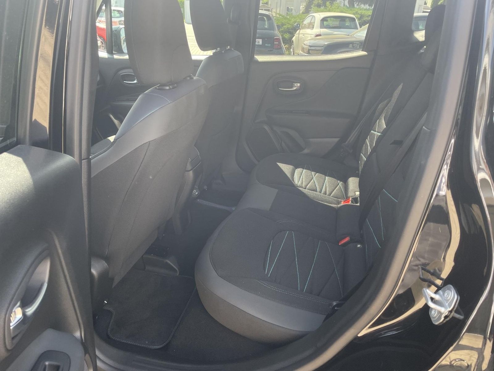 Jeep Renegade - Bild 13
