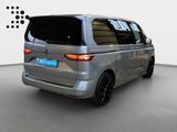 Volkswagen T7 Multivan Style 2,0 l DSG+Leder+Navi+StHz+Pano - silberne Volkswagen T7 Multivan