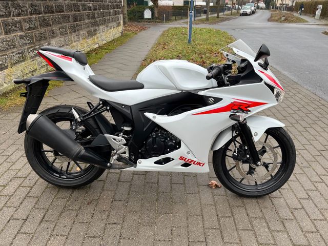 Suzuki GSX R GSX-R 125