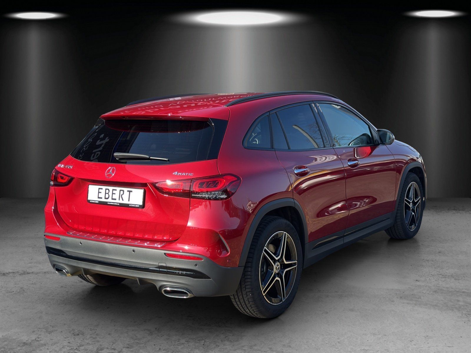 Fahrzeugabbildung Mercedes-Benz GLA 250 4M AMG Memo DISTRO KeyGo AHK Business AR