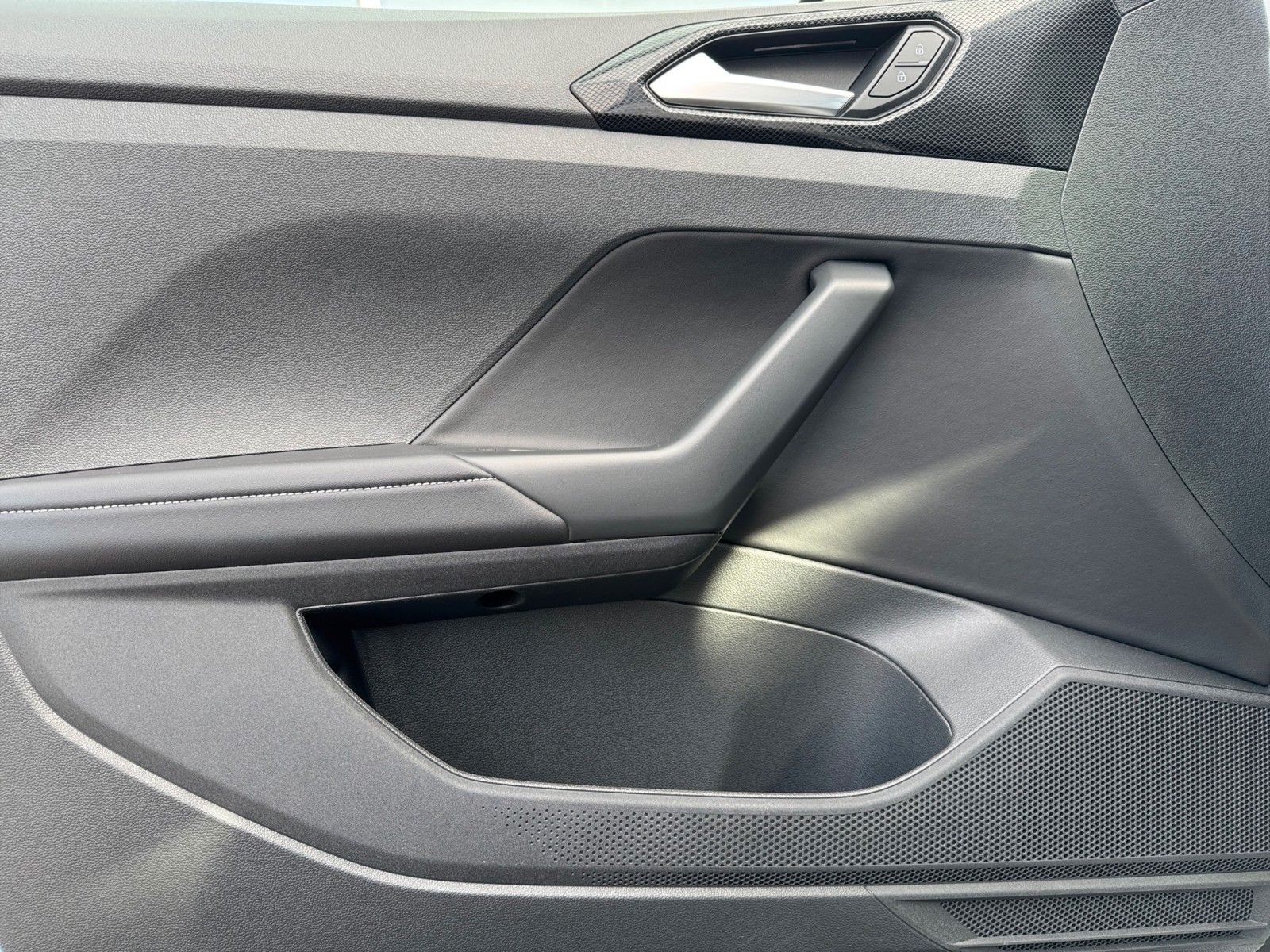 Fahrzeugabbildung Volkswagen T-Cross 1.0 TSI GOAL