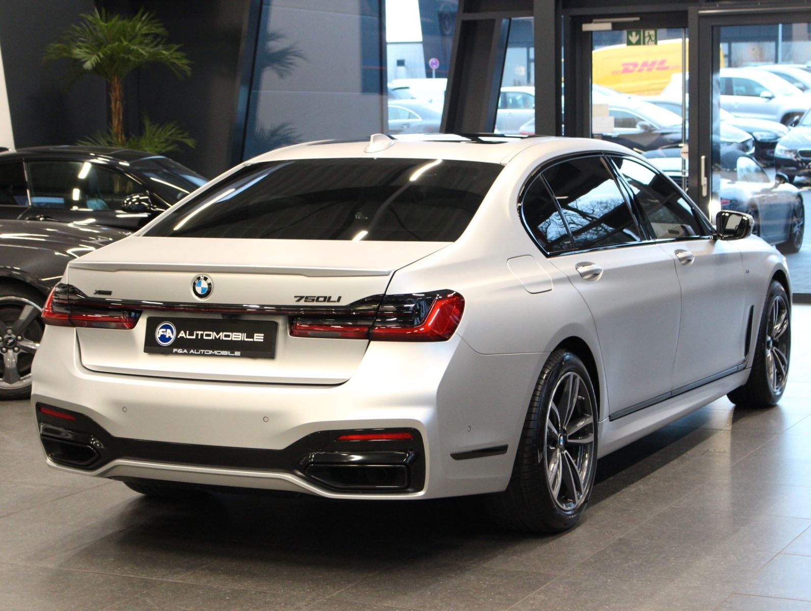 Fahrzeugabbildung BMW 750 L i xDrive M Sport Executive*Skylounge*VOLL