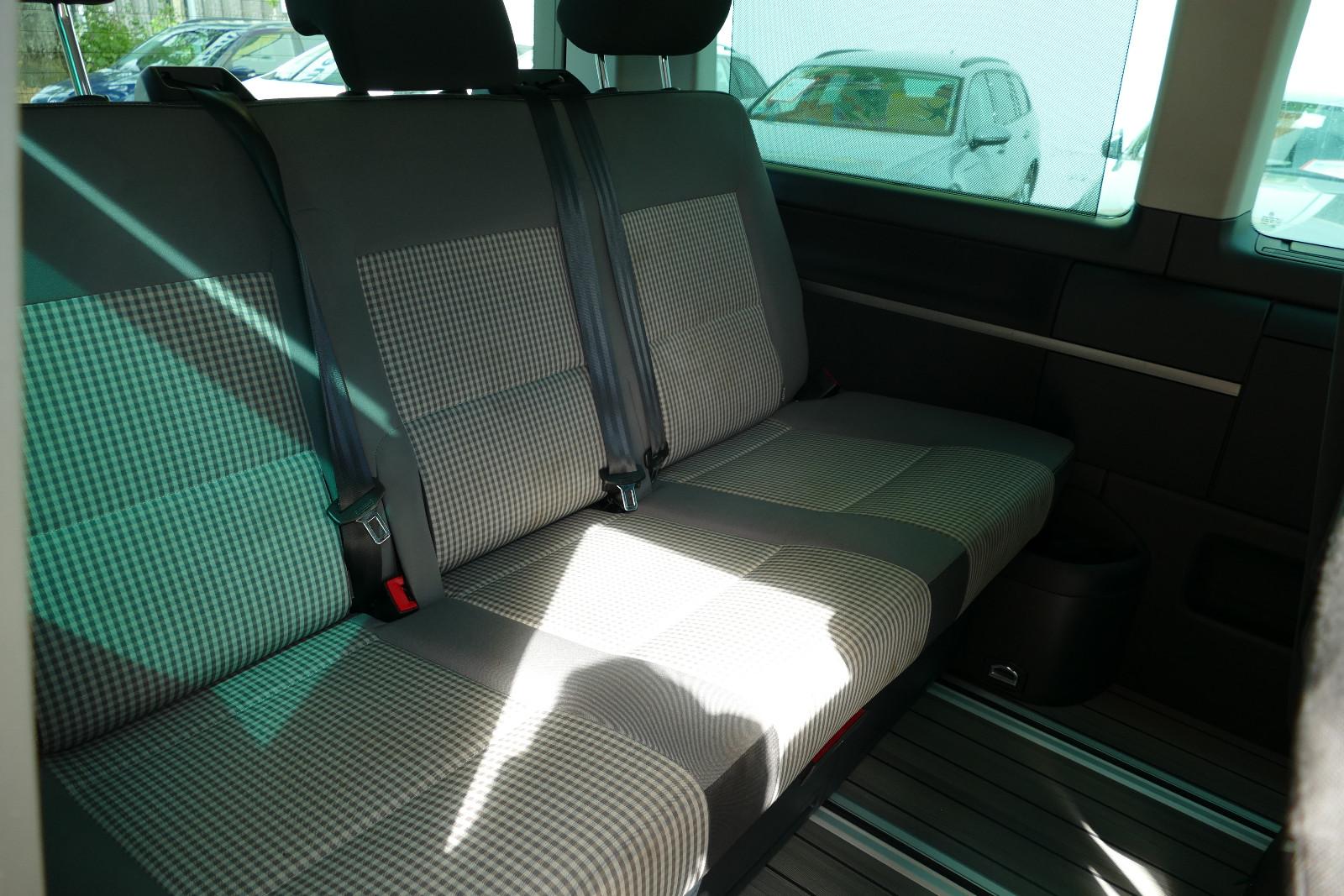 Volkswagen T6 Transporter Bus Multivan 70 Jahre Bulli