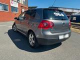 Volkswagen WV Golf 5  2008  2Hand  127000Km 1.4M 85 Ps - Volkswagen Golf: W12