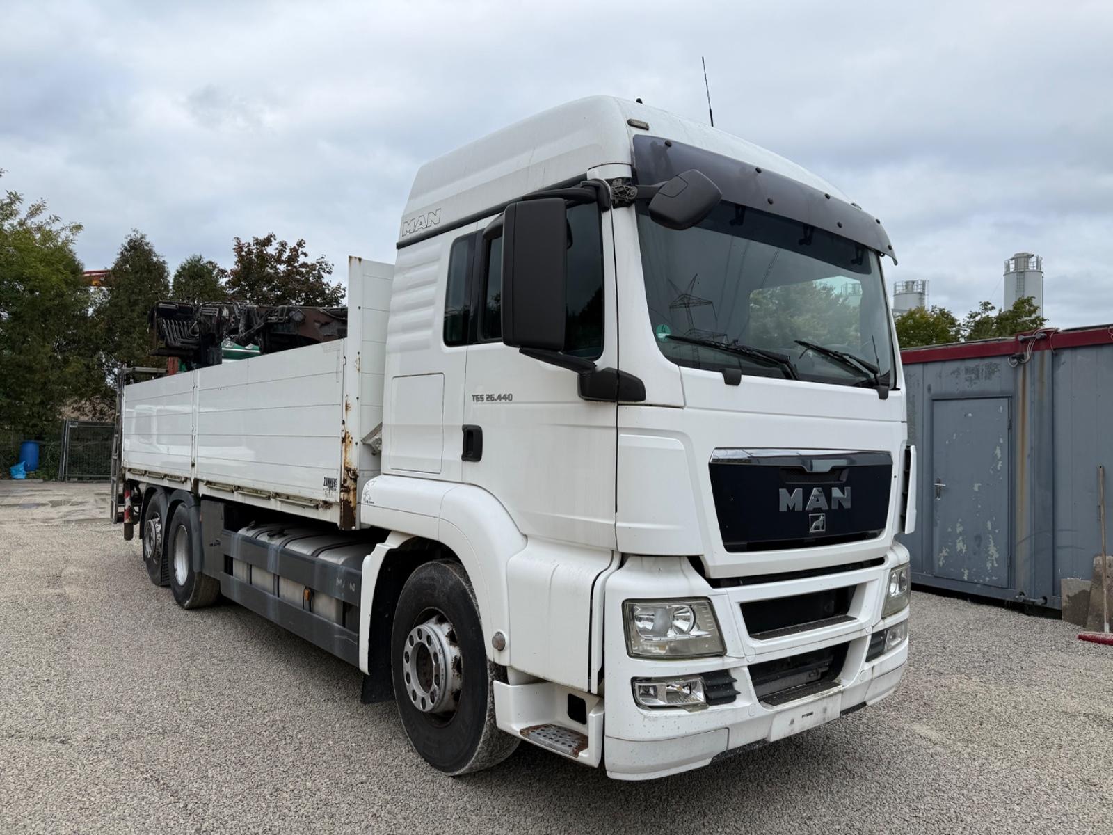 MAN TGS 26.440 6x2 mit Hiab Kran Typ. 166K
