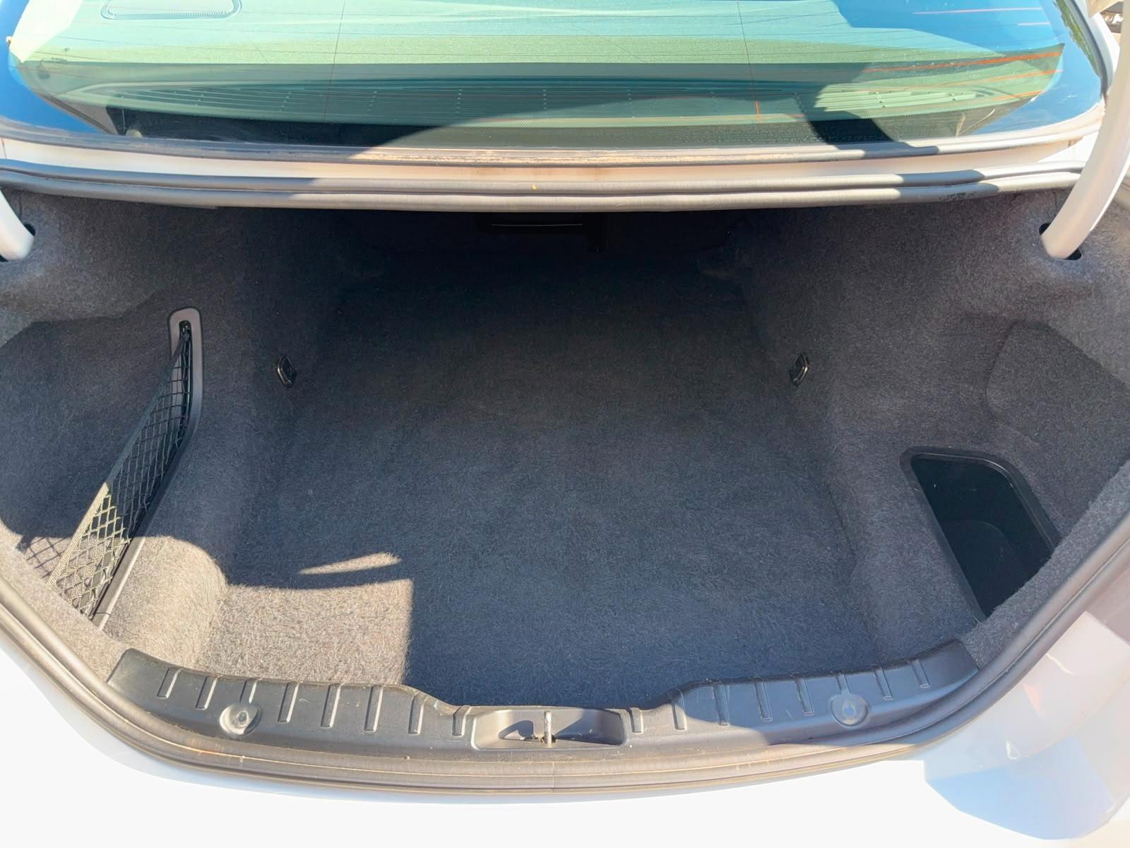 BMW 523 | 204 ch | BVM |  | TOIT OUVRANT- XENON TOIT OUVRANT - 1ERE MAIN - CARNET COMPLET