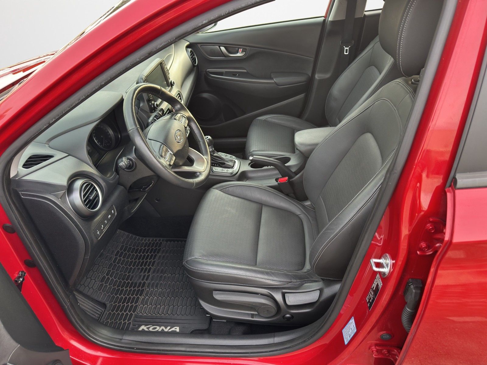 HYUNDAI KONA 1.6 T-GDI Premium 4WD AUTOMATIK / LEDER / H - Image 9