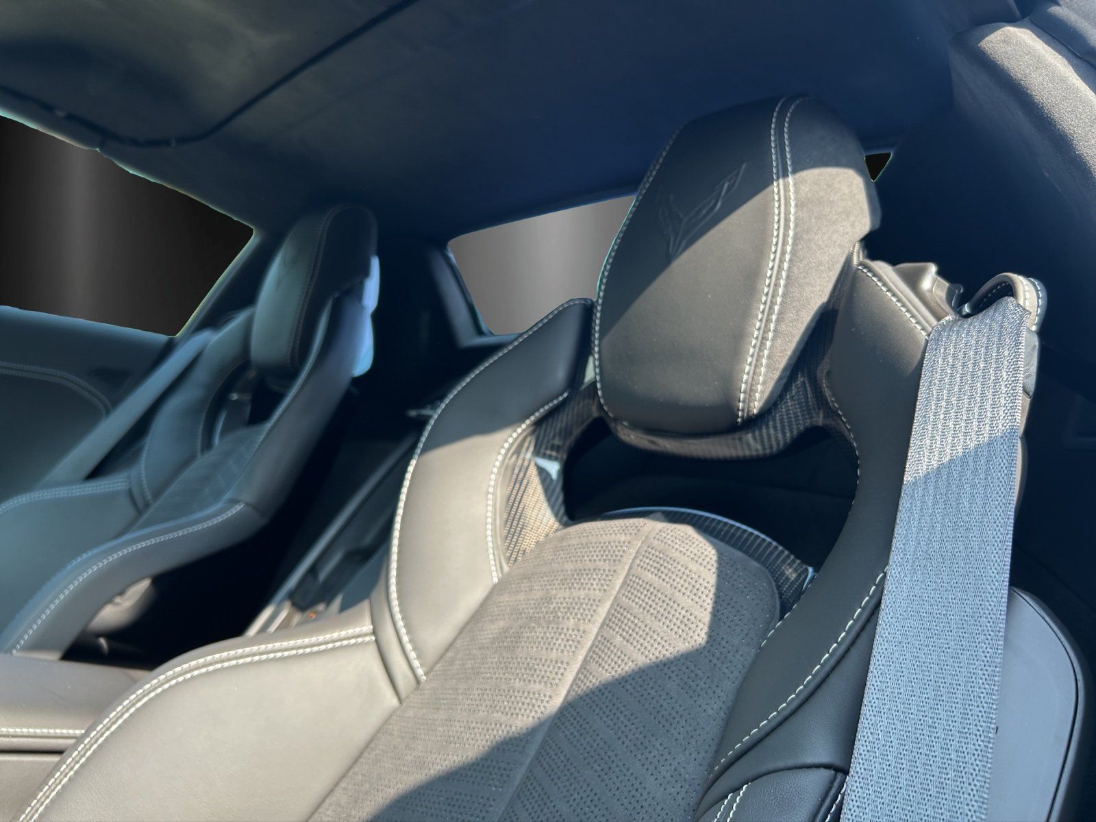 Fahrzeugabbildung Corvette C8 Cabrio 3LT MY2025 MAGNETIC/LIFT/HYSTERIA PURP