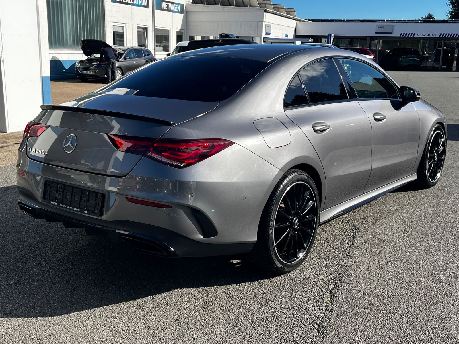 Mercedes-Benz CLA 250e PHEV 19 LMF AMG-Line Night-Paket foto 3