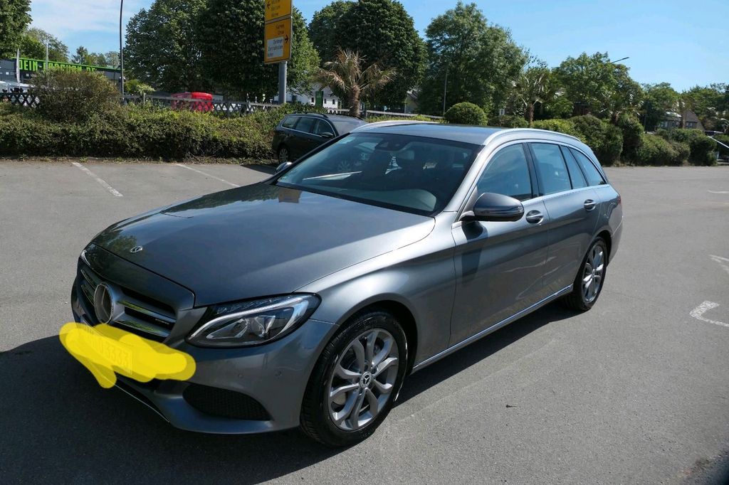 Image of Mercedes-Benz C 200