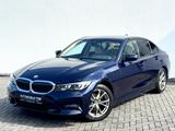 BMW 318i Lim. Sport Line /NAVI/LED/CAM/1.HAND/GARANT - BMW: Blau