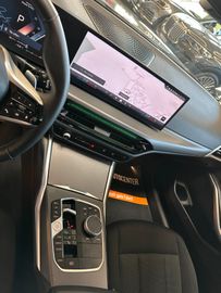 BMW 318i  Touring *Parkass.*Led*elek. Heck*