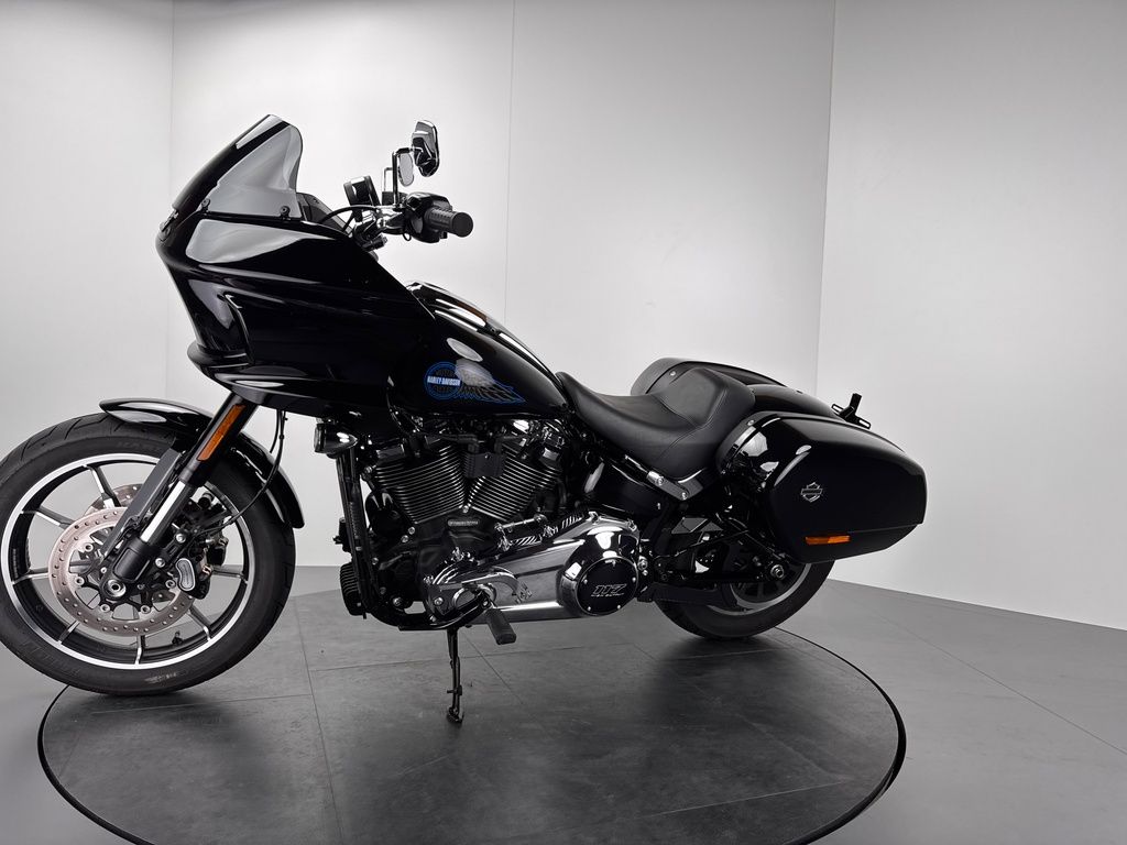 Fahrzeugabbildung Harley-Davidson LOW RIDER ST FXLRST *NEUWERTIG