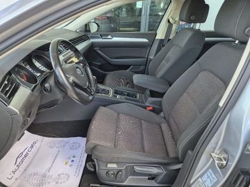 Volkswagen Passat - 5