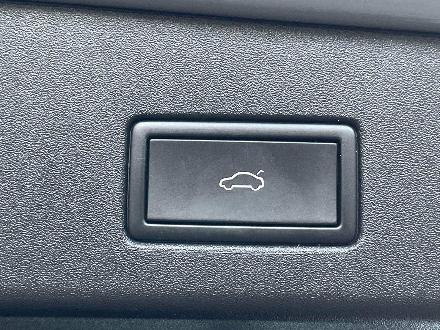 ID.4 Pure Performance Wärmepumpe/360°Kamera/HUD/