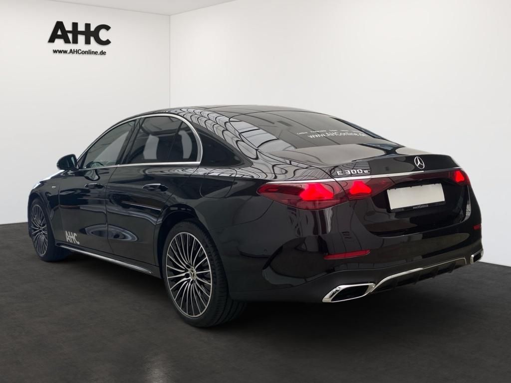 Fahrzeugabbildung Mercedes-Benz E 300 e Limousine +EDITION-AMG+AHK+20''Zoll+PANO