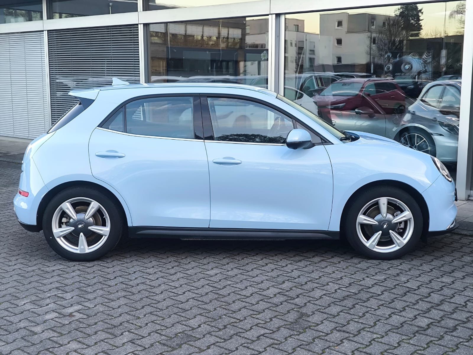 Fahrzeugabbildung ORA Funky Cat 300 NAVI+LED+TEMP+CARPLAY+360°+WP+