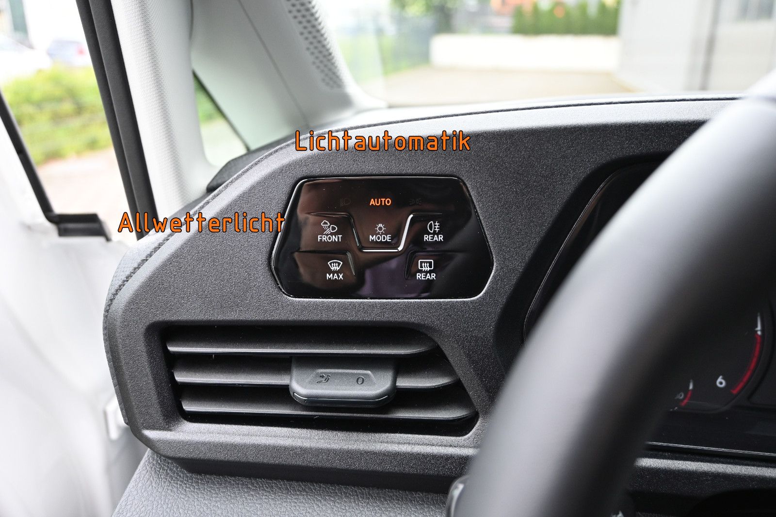 Fahrzeugabbildung Volkswagen Caddy Maxi 2.0 TDI DSG °ACC°AHK°LED°KAMERA°8FACH