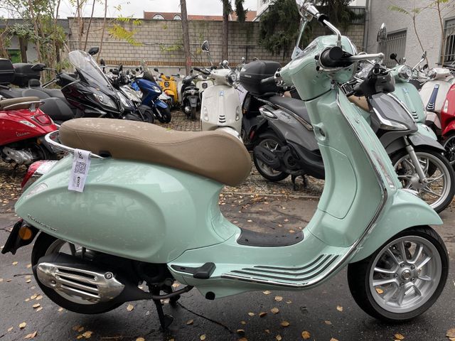 Vespa Primavera 50