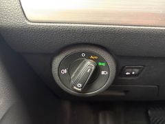 Fahrzeugabbildung Volkswagen T6 Multivan Comfortl. 2.0TDI DSG - 2xTür*AHK*Pro