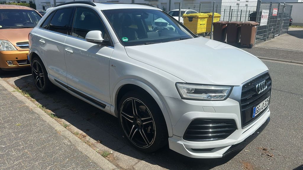 Image of Audi Q3