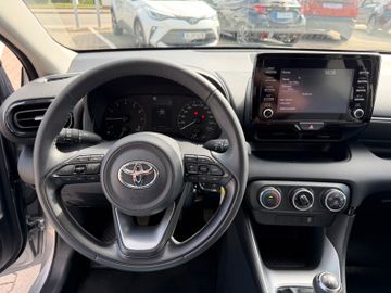 Toyota Yaris - 11