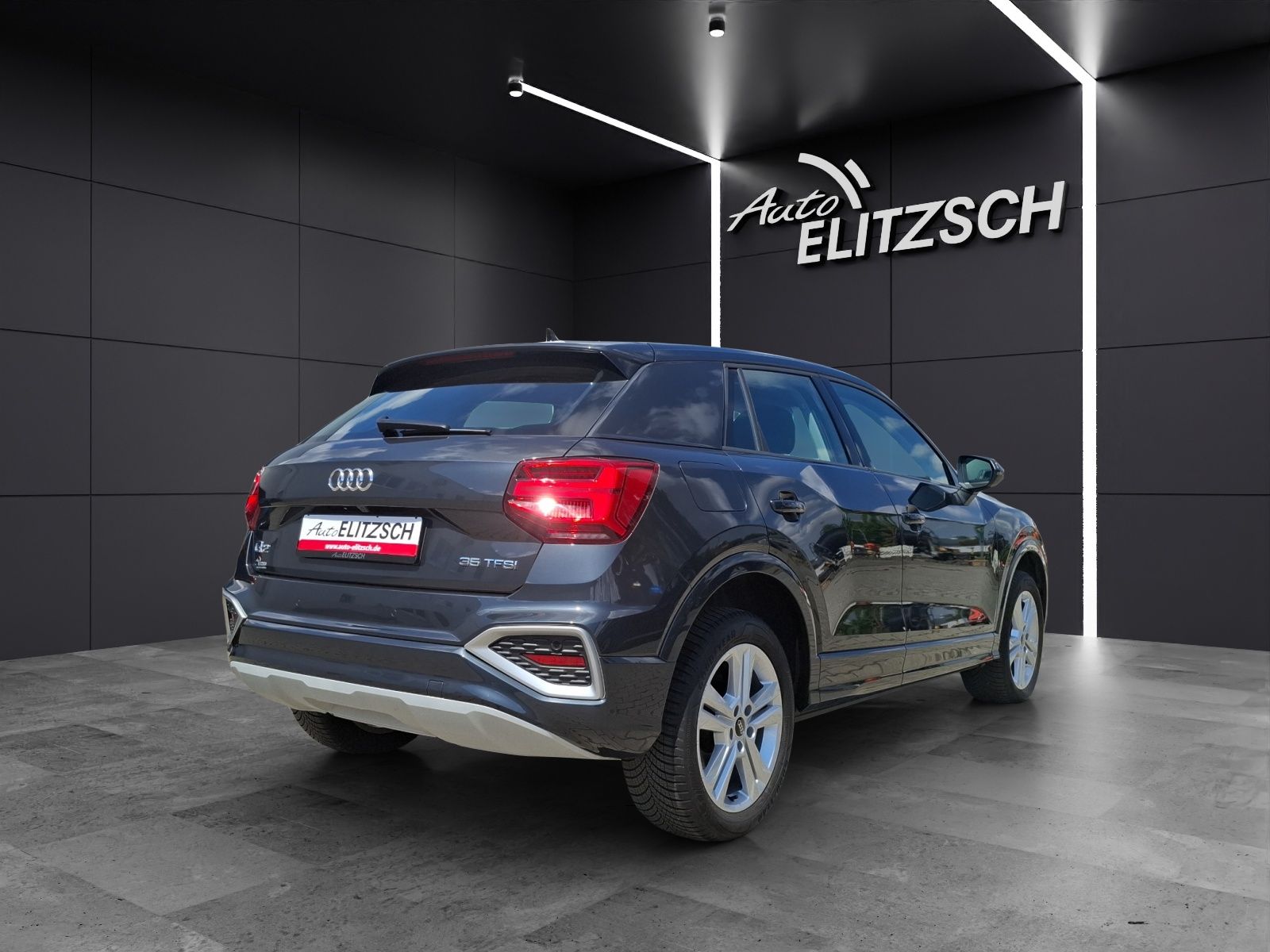 Fahrzeugabbildung Audi Q2 35 TFSI advanced S-tronic Matrix AVC Navi ACC