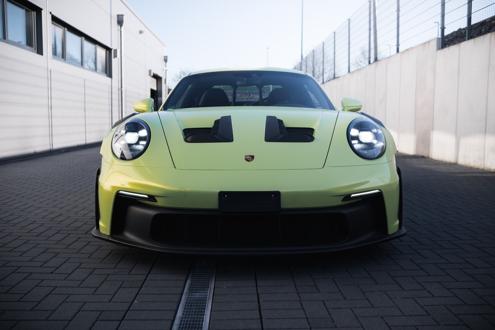 Fahrzeugabbildung Porsche 992/911 GT3 RS-Weissach-Lift-90 Liter-FOLIERT