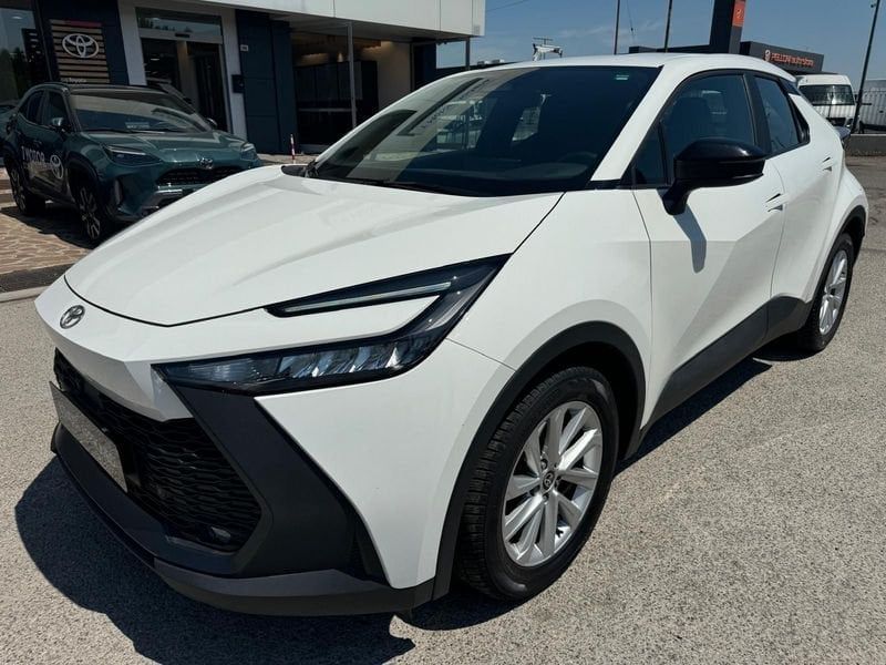 Toyota C-HR 1.8 HV E-CVT Active