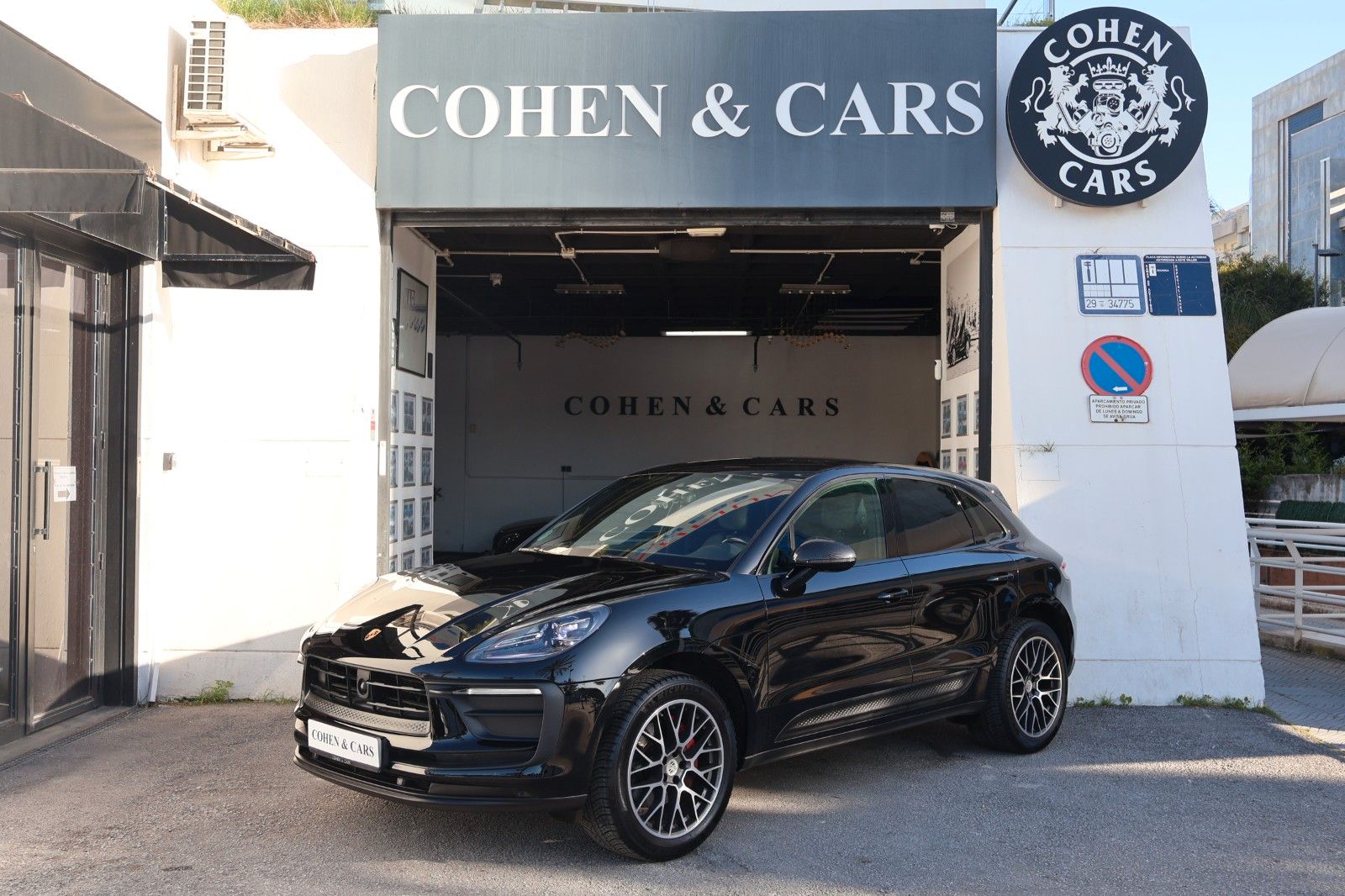 PORSCHE Macan 2.0 Petrol Turbo Auto 265hp