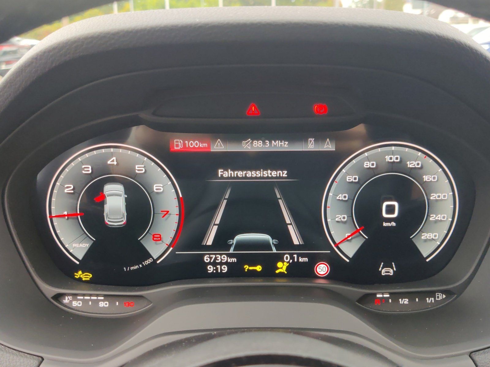 Fahrzeugabbildung Audi Q2 advanced 30 TFSI AHK,LED,LM, Standheizung