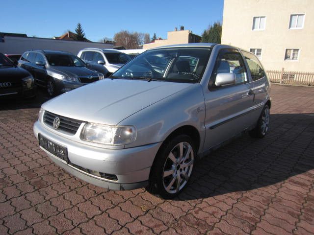 Volkswagen Polo Automatik, 8fach bereift, HU bis 04.2026