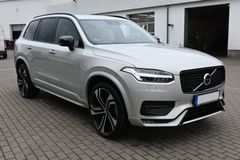Fahrzeugabbildung Volvo XC90 B5 AWD* R-Design*STHZ*360°LUFT*B&W*22Zoll