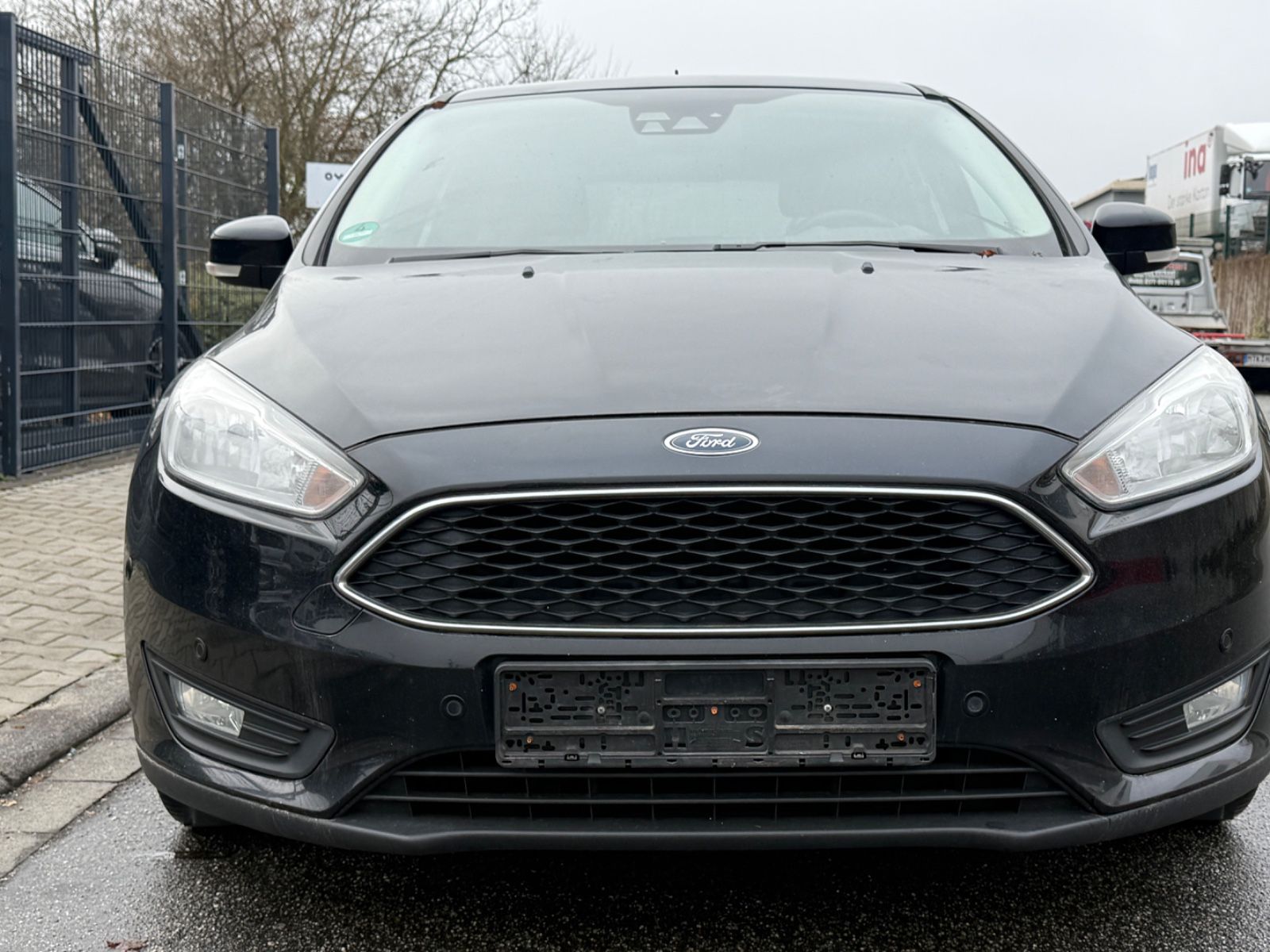 Ford Focus - 1