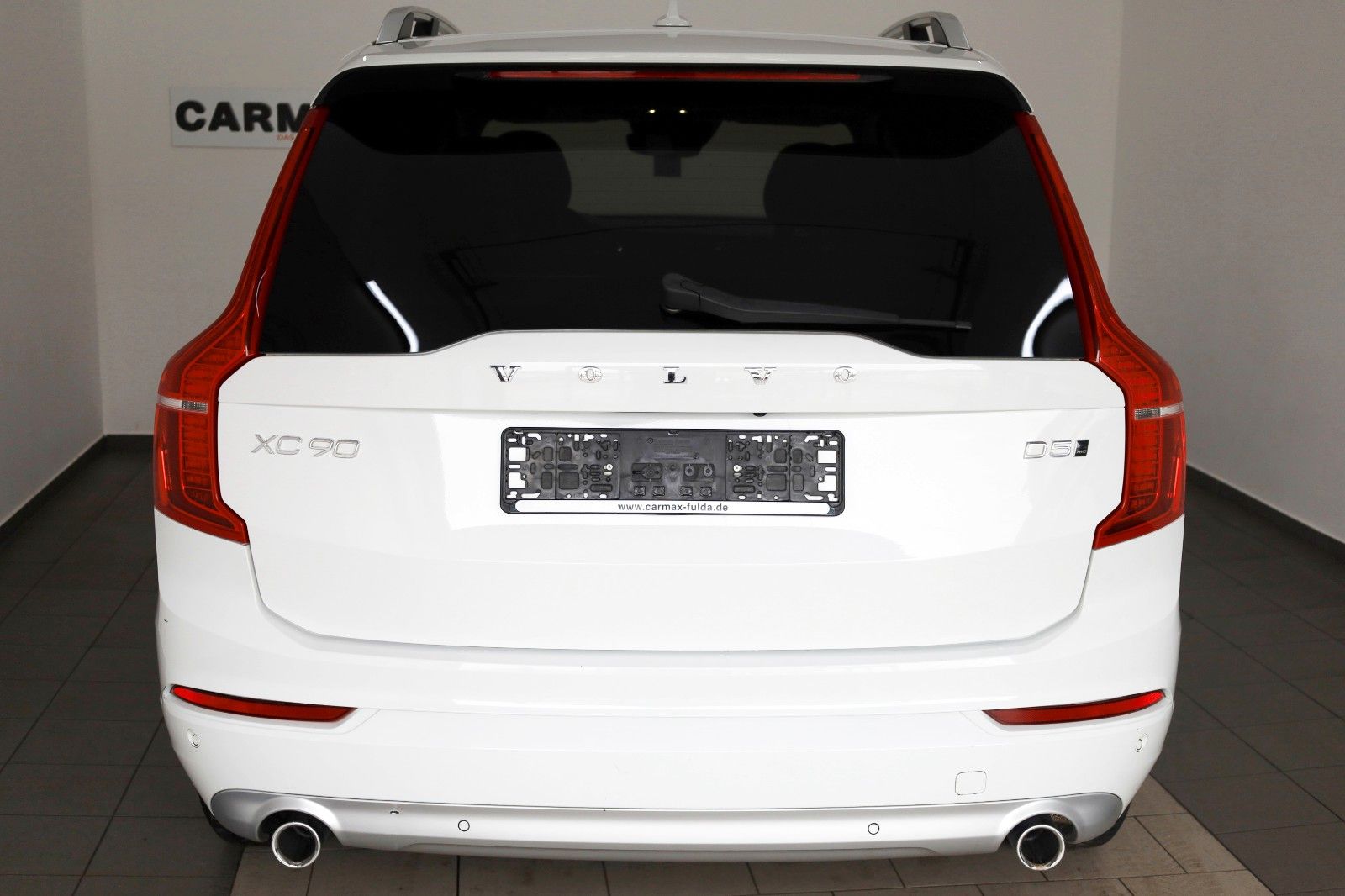 Fahrzeugabbildung Volvo XC90 Momentum AWD, Kamera, Navi, LED