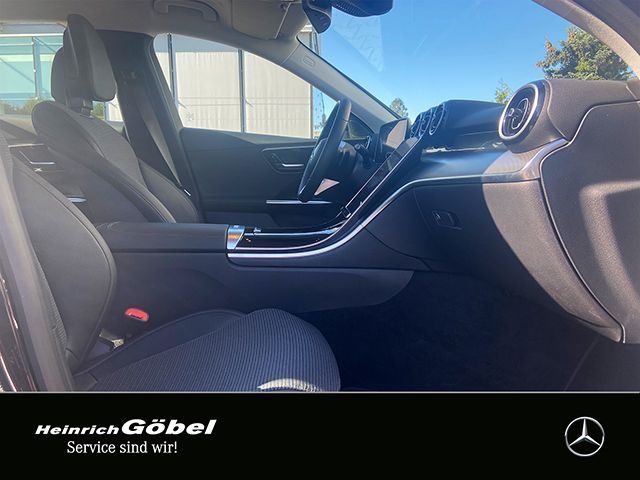 Fahrzeugabbildung Mercedes-Benz C 200 AVANTGARDE NAVI LED TOTWINKEL KAMERA