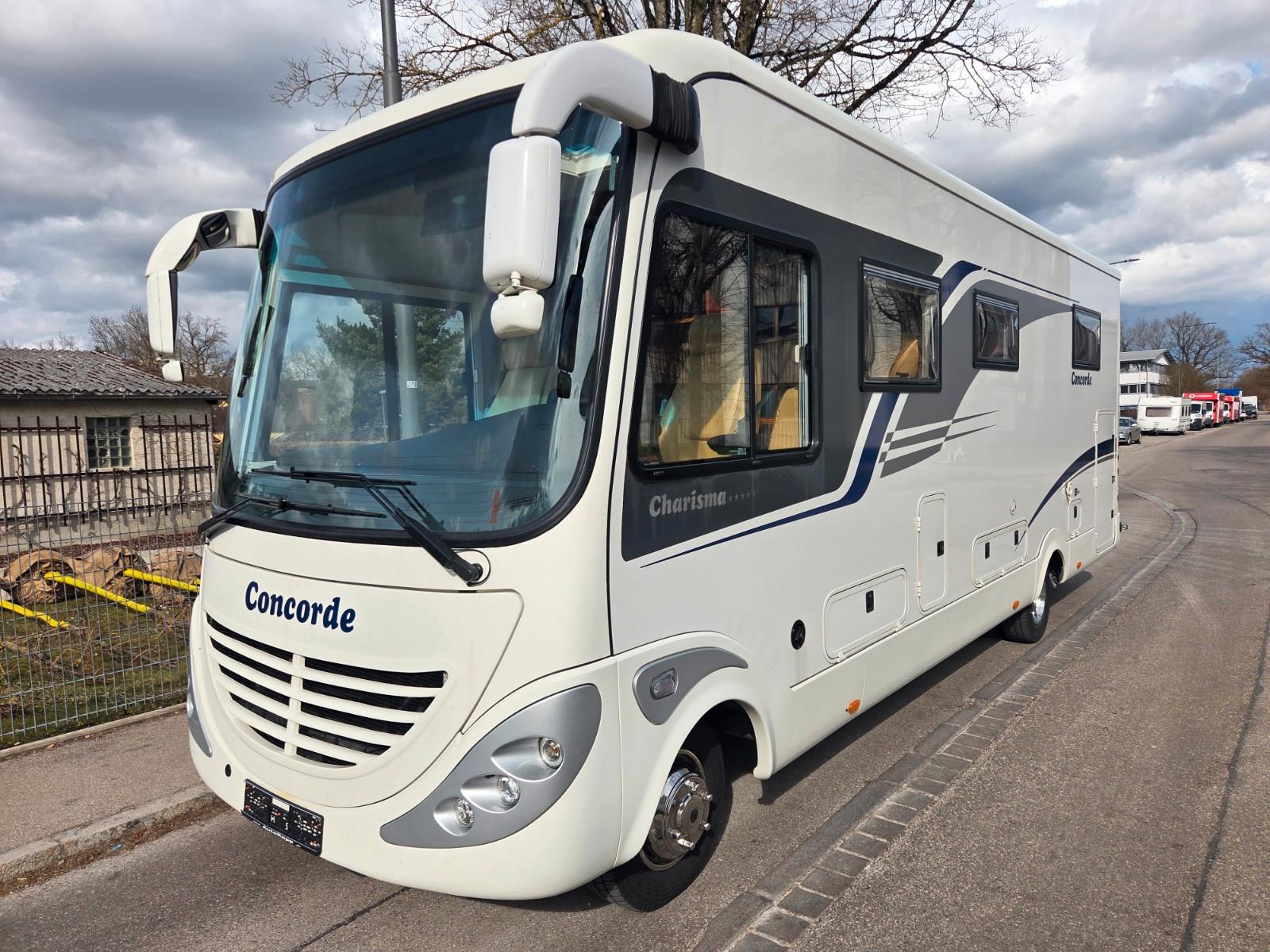 Concorde Charisma 841 M, Iveco 60C18 "Mega-Ausstattung"