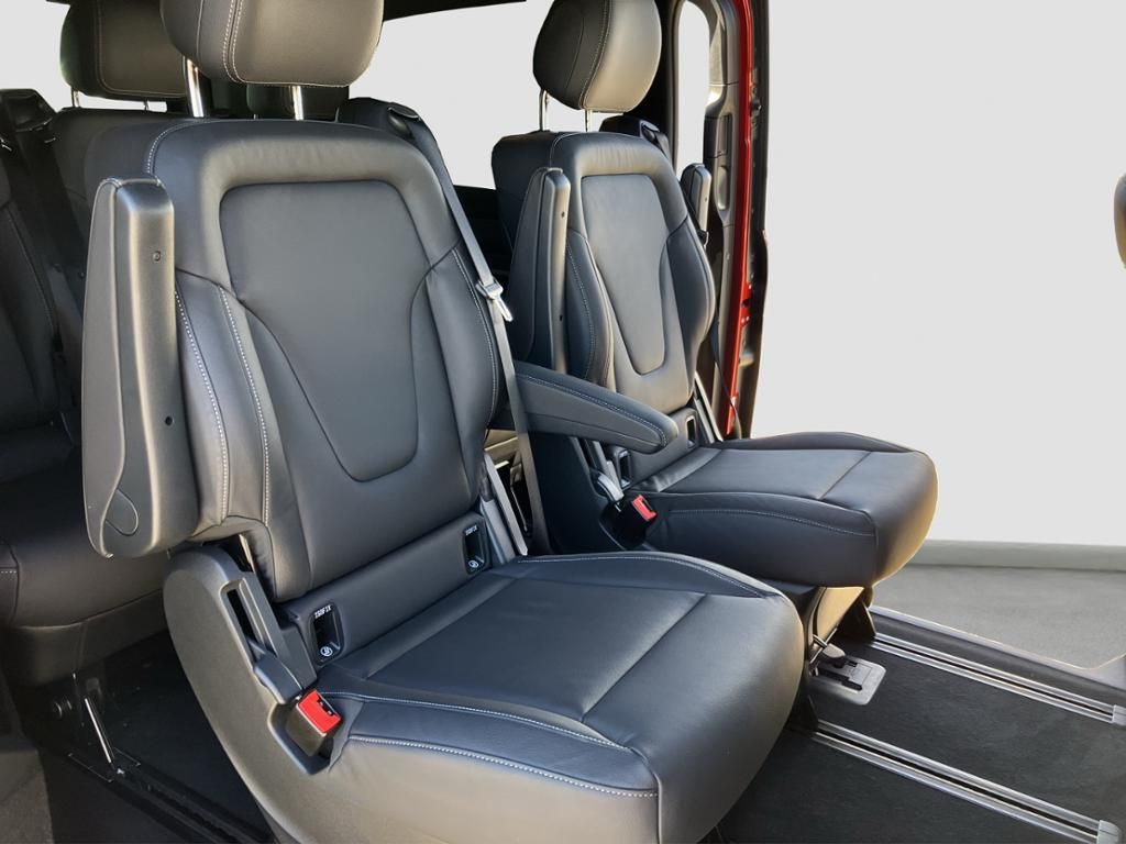 Fahrzeugabbildung Mercedes-Benz V 250 d 4MATIC AVANTGARDE Lang *AHK*Bel.Sitz*PDC