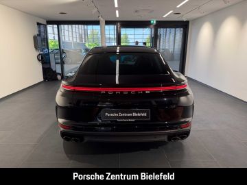 Porsche Panamera - 4