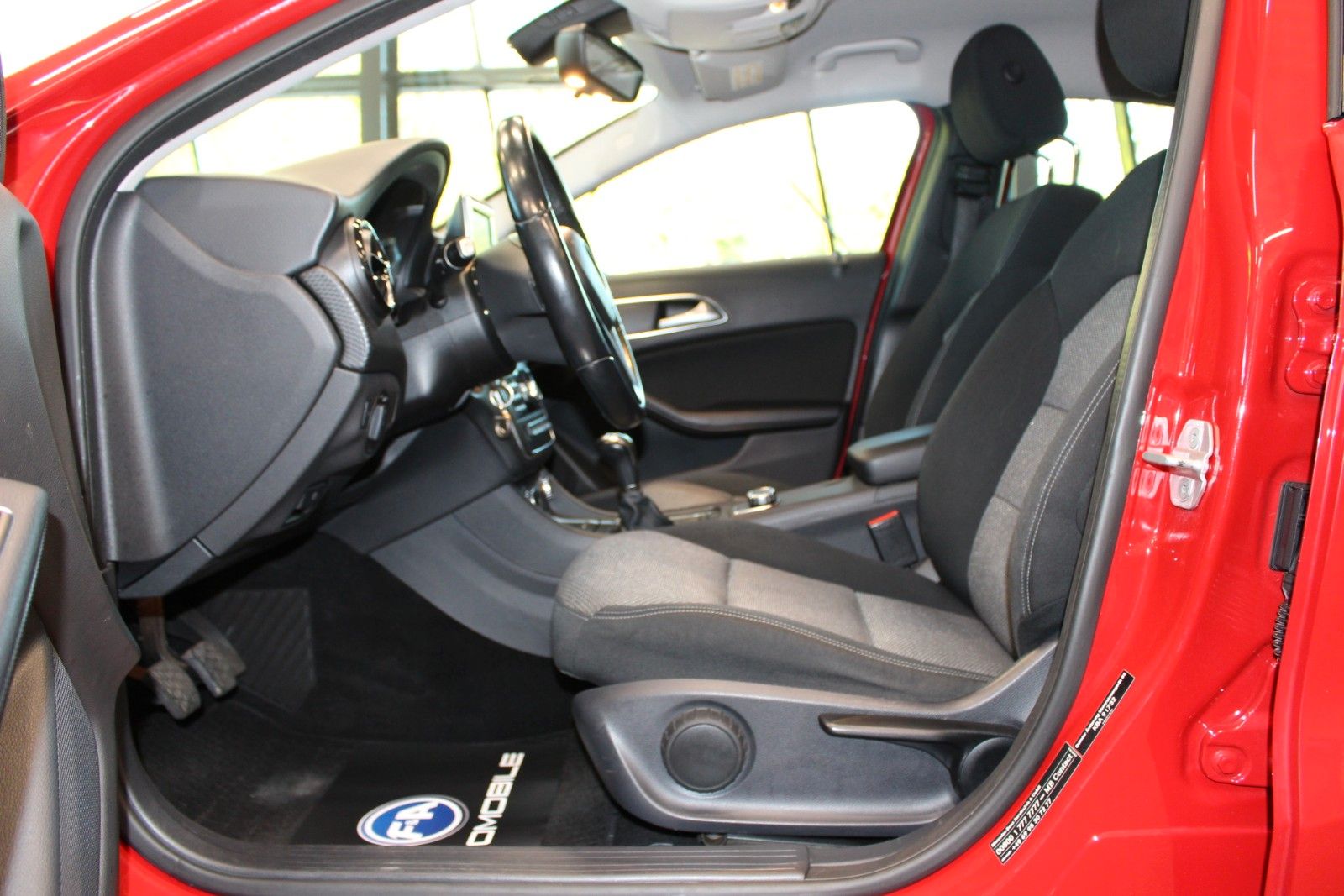 Fahrzeugabbildung Mercedes-Benz A 200 CDI *Bi-Xenon*PDC Navi