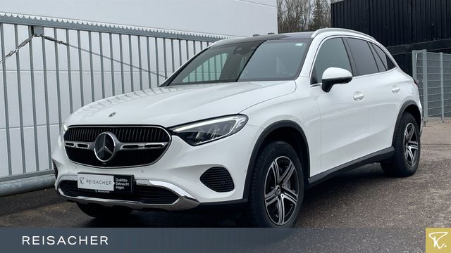 Mercedes-Benz GLC 300e 4M Avantgarde Adv. Burmester,Pano,AHK