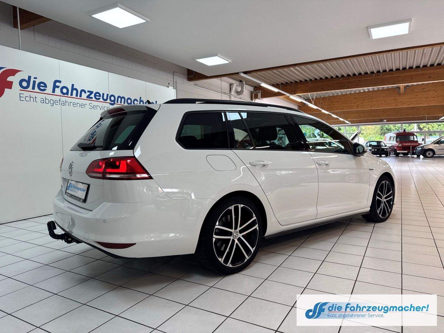 Fahrzeugabbildung Volkswagen Golf VII GTD DSG 2.0TDI Pano AHK Leder Soundsyst